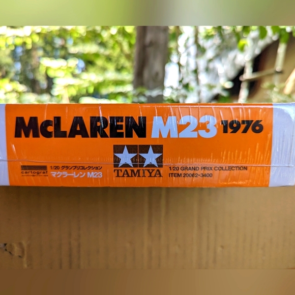 Tamiya McLaren M23 1976 1:20 grand prix collection model kit - Picture 3 of 4